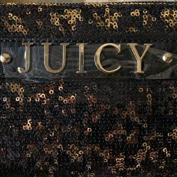 Juicy Couture Blk/Gold Sequin Wristlet - Picture 4 of 4